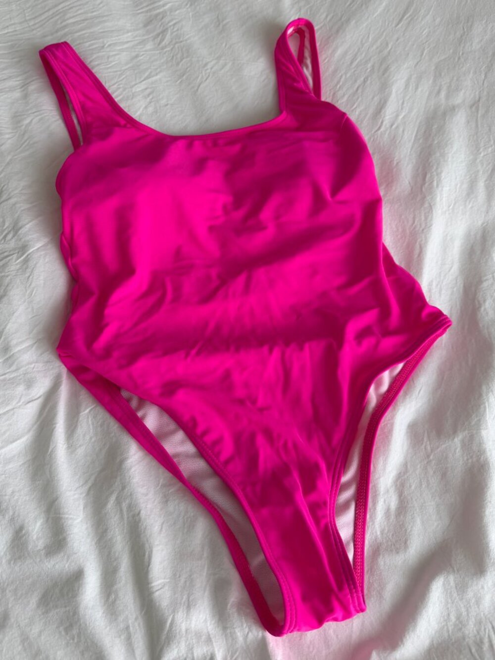 High-Cut One-Piece Swimsuit 💕
